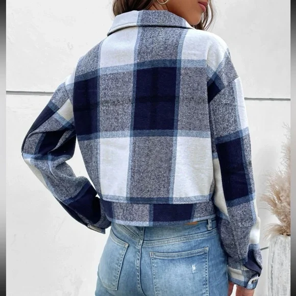 Boho navy blue plaid button down cropped jacket - Picture 3 of 16